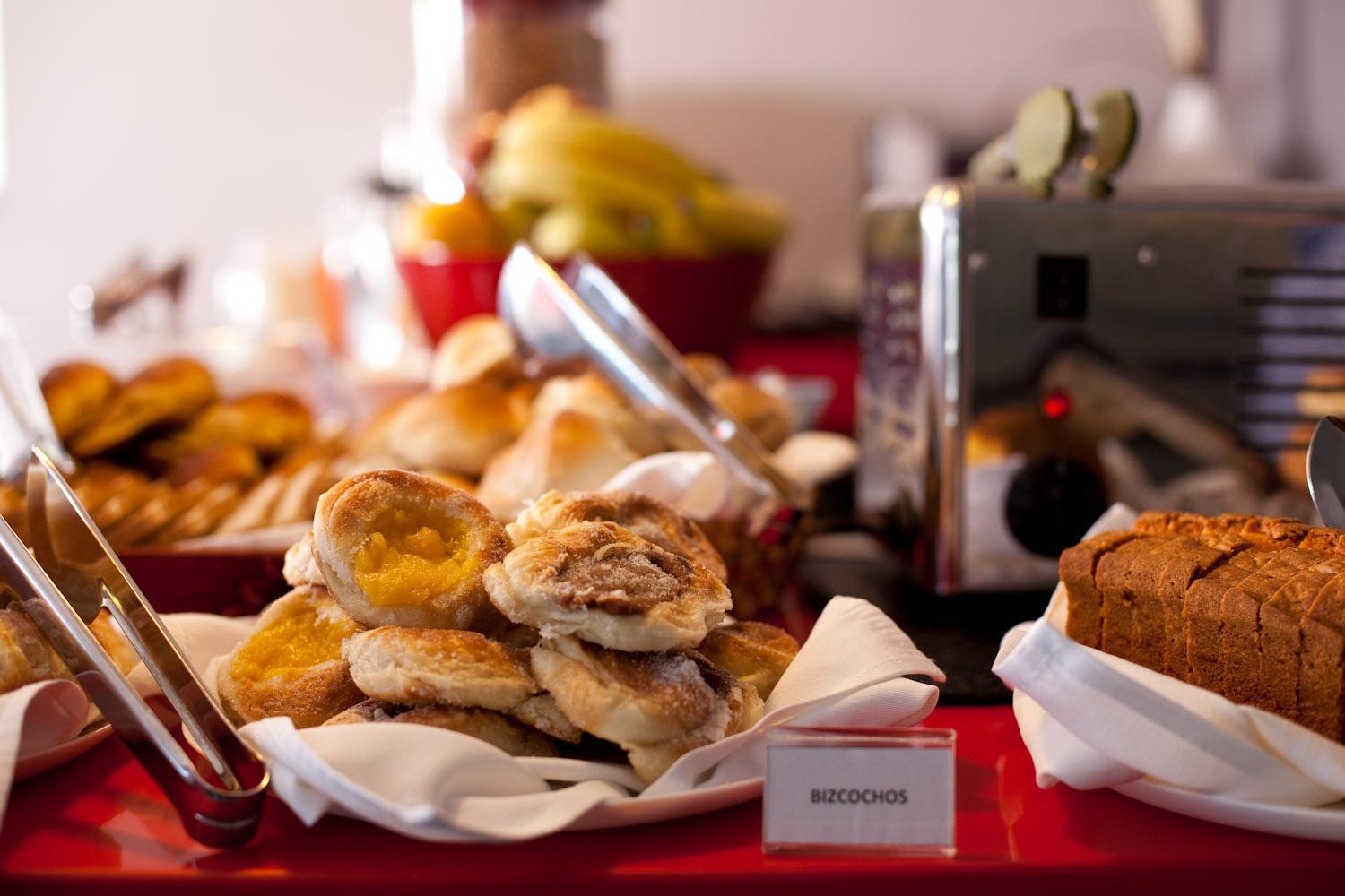 Regency Way Montevideo Hotel Buitenkant foto